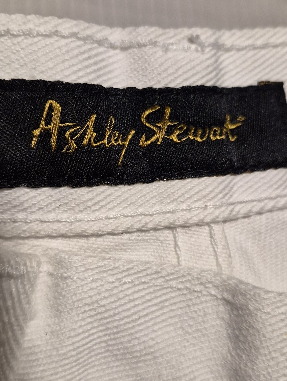 Ashley Stewart Womrn's White Jean Pants with Gold Logo Accent Size 14